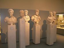 Statues d'empereurs romains